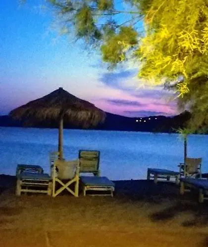 Yacht Front - νο 2